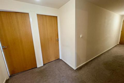 2 bedroom apartment to rent, Wave Close, Off Charles Street, Walsall