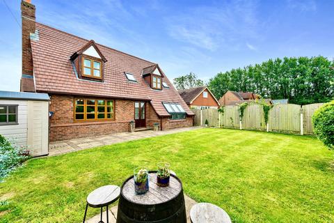 undefined, Hesketh Lane, Preston PR4