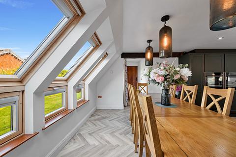 5 bedroom detached house for sale, Hesketh Lane, Preston PR4