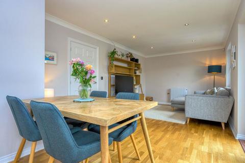 84 Amersham Road, Caversham, Reading, RG4 5NA