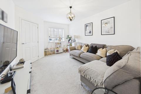 3 Jay Close, Hemel Hempstead, HP3 0GJ