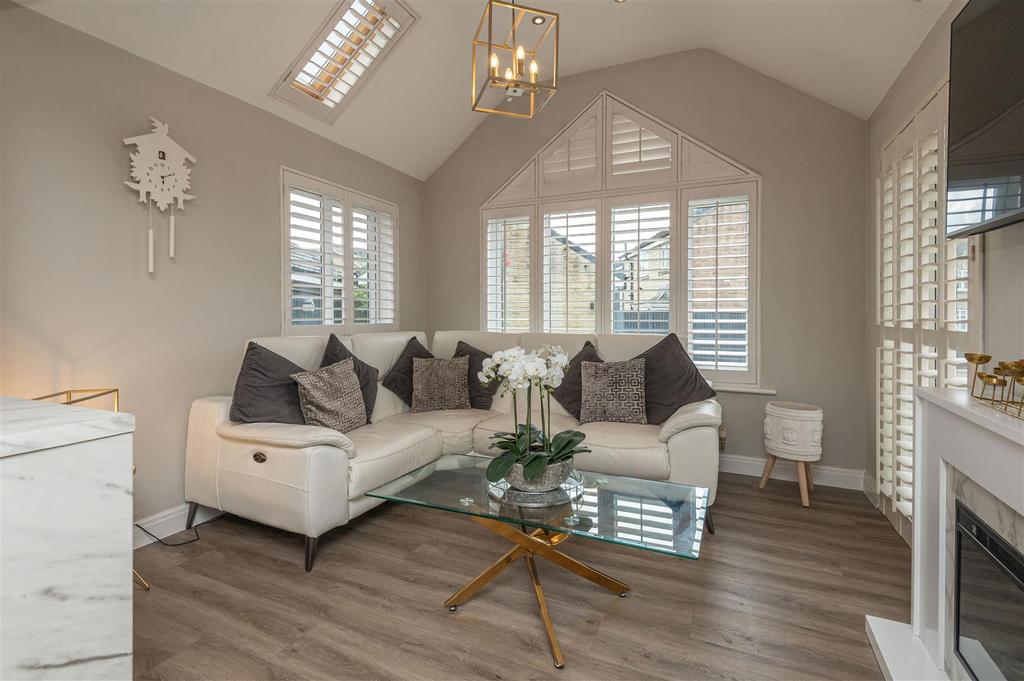 46 - 9 Hazel Fold BD13 2 FE.jpg