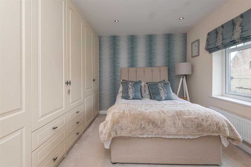 94 - 9 Hazel Fold BD13 2 FE.jpg