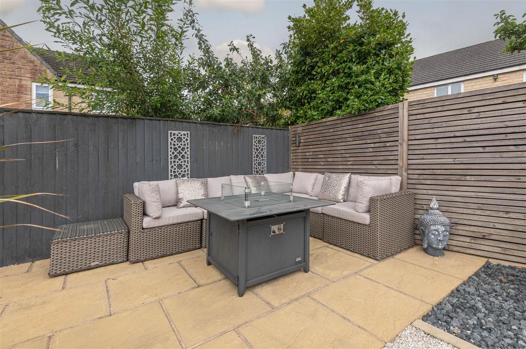 17 - 9 Hazel Fold BD13 2 FE.jpg