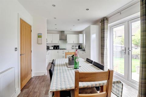5 Christopher Mitford Road, Alsager, Stoke-on-trent, ST7 2WA