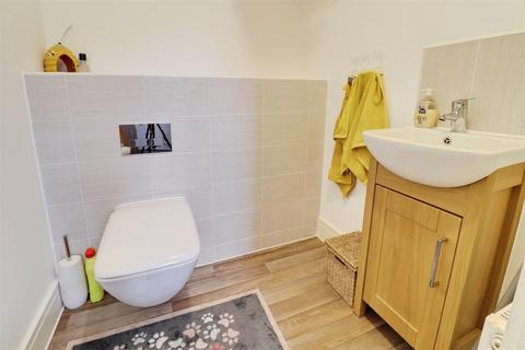 5 Christopher Mitford Road, Alsager, Stoke-on-trent, ST7 2WA