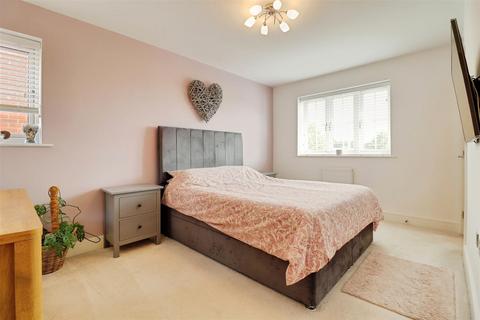 5 Christopher Mitford Road, Alsager, Stoke-on-trent, ST7 2WA