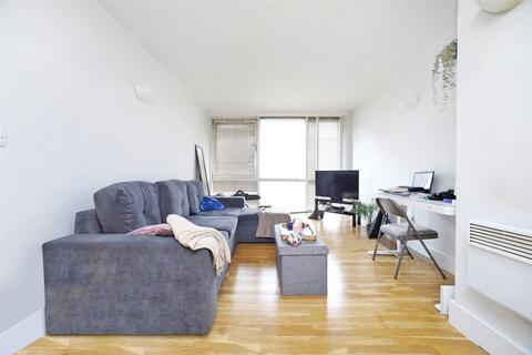 1 bedroom flat to rent, Artichoke Hill, London, E1W
