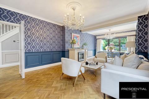 111 Grange Crescent, Chigwell, IG7 5JD