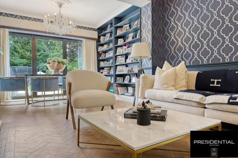 111 Grange Crescent, Chigwell, IG7 5JD