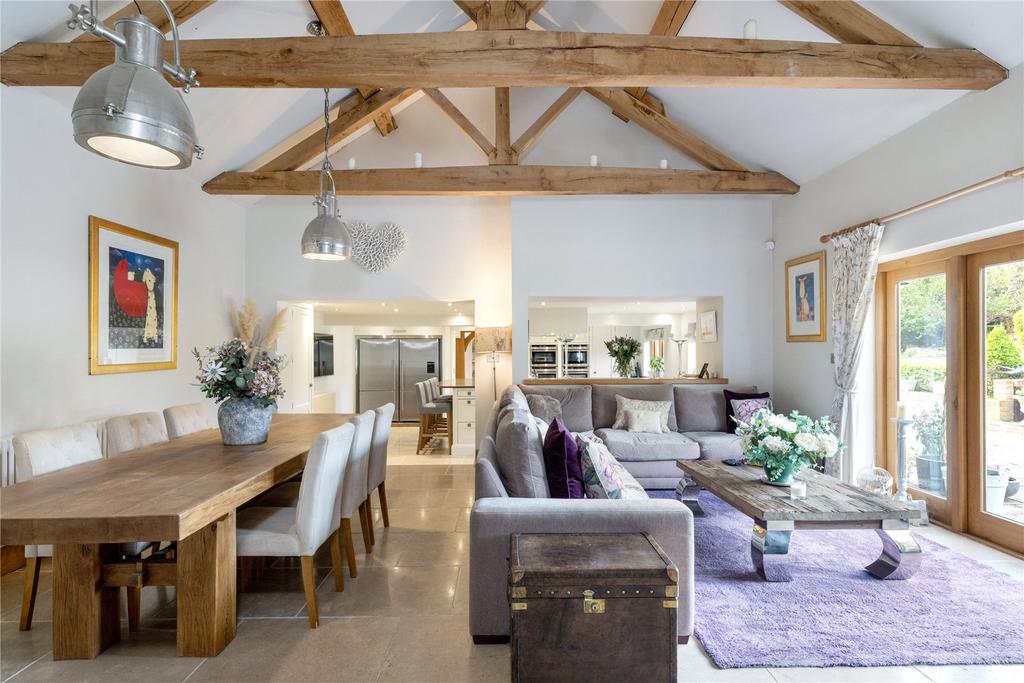 Living/Dining Room