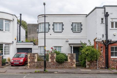3 bedroom semi-detached house to rent, Pembroke Grove, Clifton, Bristol