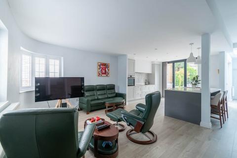 3 bedroom semi-detached house to rent, Pembroke Grove, Clifton, Bristol