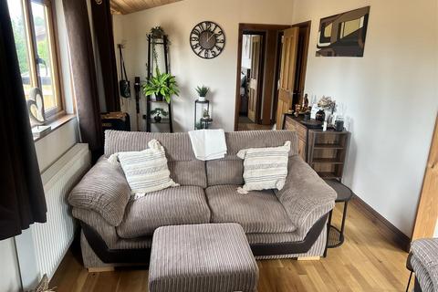 2 bedroom park home for sale, Hull Road, Wilberfoss, York