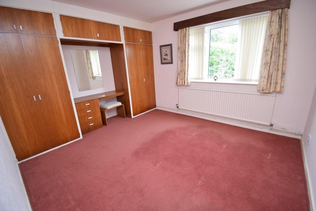 Bedroom 1.JPG