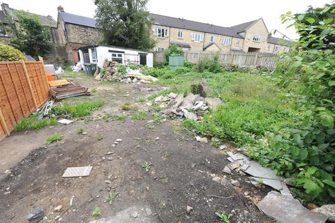 undefined, Leeds Road, Eccleshill, Bradford