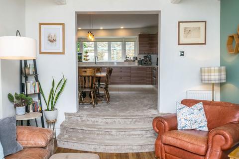 2 bedroom semi-detached house for sale, Low Road, Thornhill, WF12