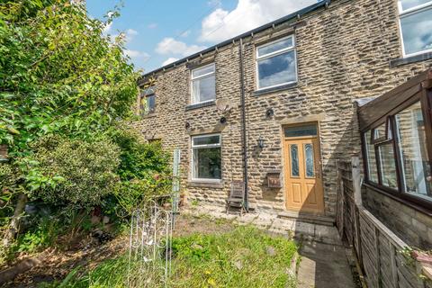 3 bedroom terraced house for sale, Station Terrace, Skelmanthorpe, HD8