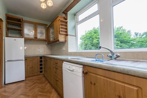 3 bedroom terraced house for sale, Station Terrace, Skelmanthorpe, HD8