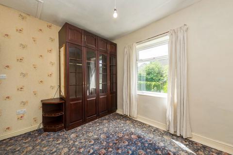 3 bedroom terraced house for sale, Station Terrace, Skelmanthorpe, HD8