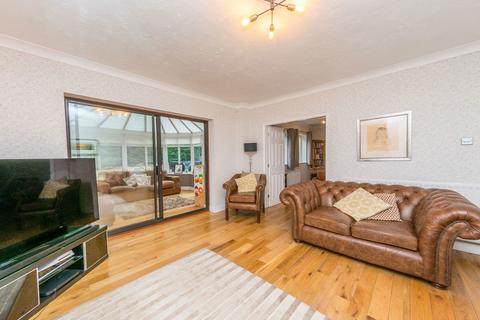 4 bedroom detached house for sale, Hawthorne Way, Shelley, HD8