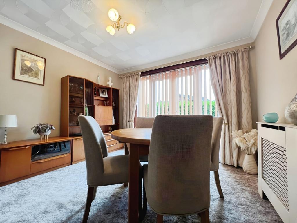Pbox-dining room-314761.jpeg
