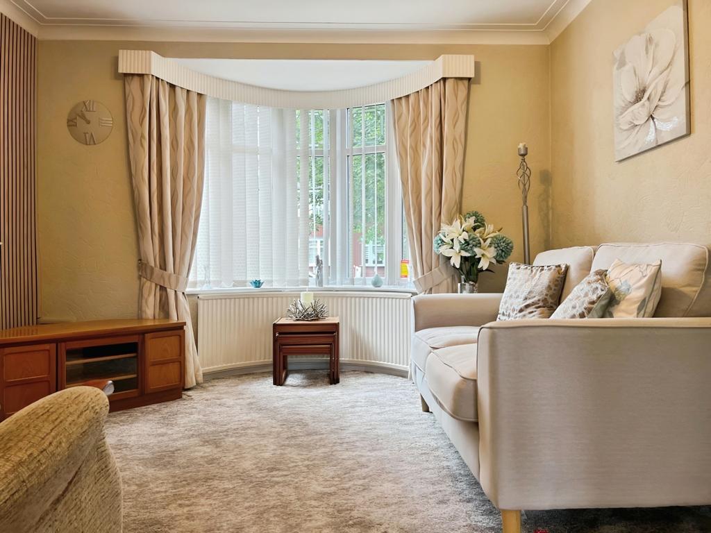 Pbox-living room-314761.jpeg
