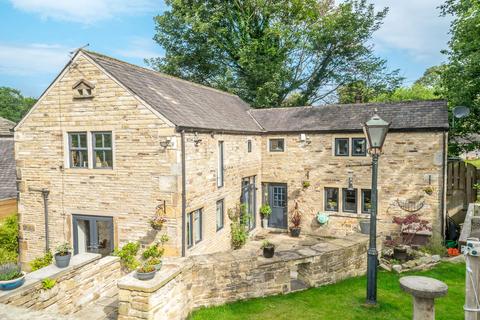 4 bedroom barn conversion for sale, The Old Barn, Turnshaw Road, Kirkburton, HD8