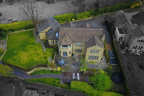 4 bedroom detached house for sale, Glade Manor, Lane Head Lane, Kirkburton, HD8