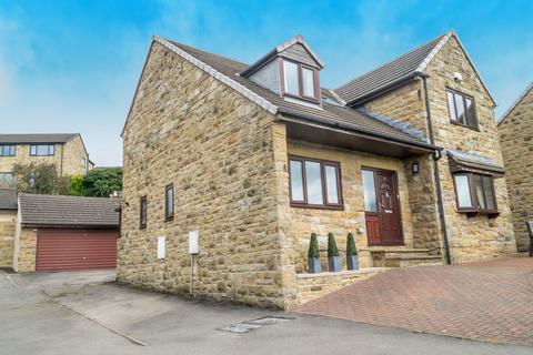 4 bedroom detached house for sale, Dukewood Road, Clayton West, Huddersfield, HD8