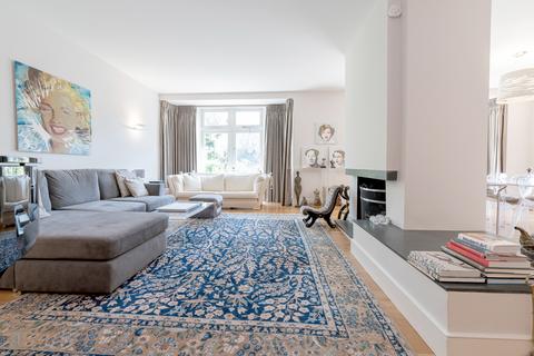 undefined, Cenacle Close, London NW3