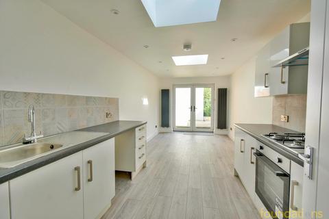 2 bedroom maisonette for sale, Western Road, Bexhill-on-Sea, TN40