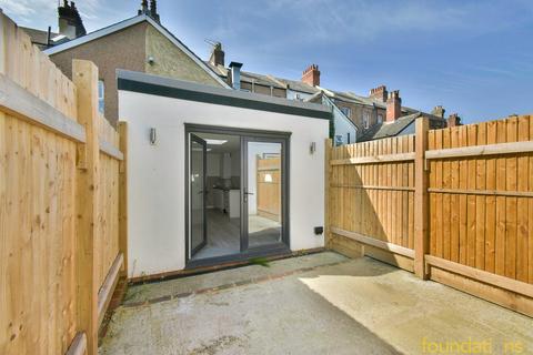 2 bedroom maisonette for sale, Western Road, Bexhill-on-Sea, TN40