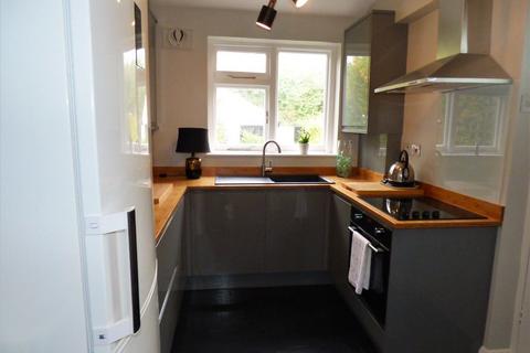 4 bedroom terraced house to rent, Princes Gardens, London,