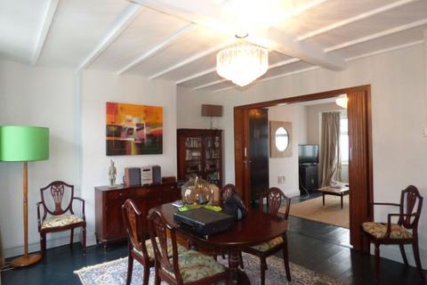 4 bedroom terraced house to rent, Princes Gardens, London,