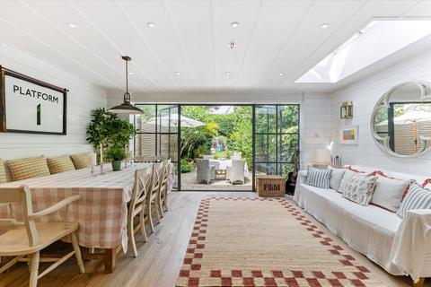 4 bedroom terraced house for sale, Hendham Road, London, SW17
