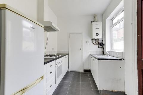2 bedroom terraced house for sale, Wellington Street, St Ann's NG3