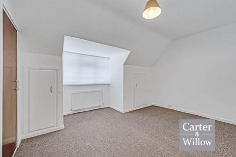 63 Arnold Road, Dagenham, RM9 6AQ