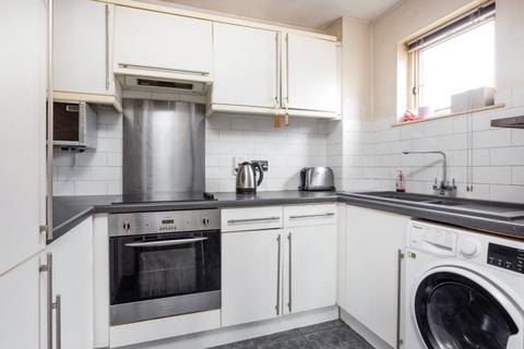 1 bedroom apartment for sale, Durward Street, London