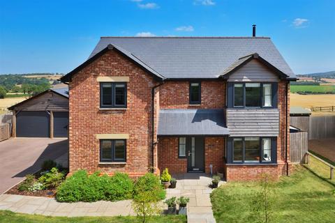 4 bedroom detached house for sale, Eastview Gardens, Bromsash, Ross-on-Wye