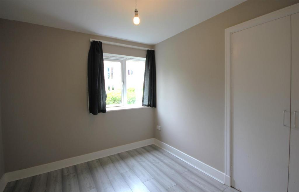 Bedroom 1.JPG