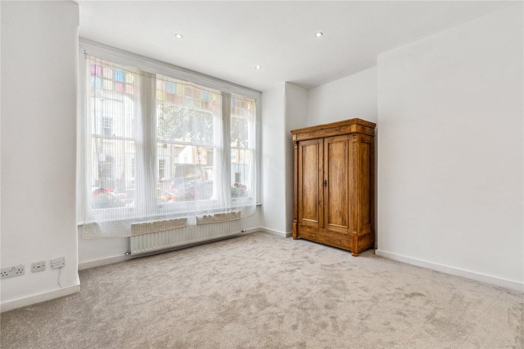 House in London - View 3