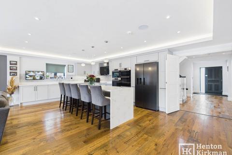 4 bedroom detached house for sale, Brock Hill, Wickford