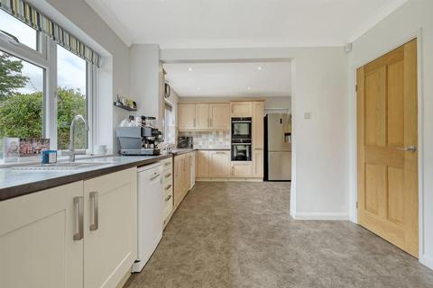 6 bedroom detached house for sale, Tabors Avenue, Chelmsford, CM2