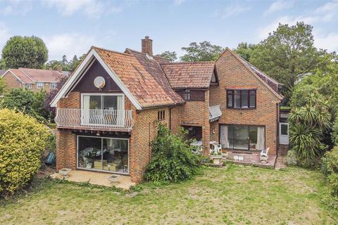 4 bedroom detached house for sale, Wonford Close, Kingston Upon Thames KT2