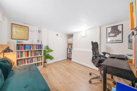 2 bedroom flat for sale, Cotswold Street, West Norwood, SE27