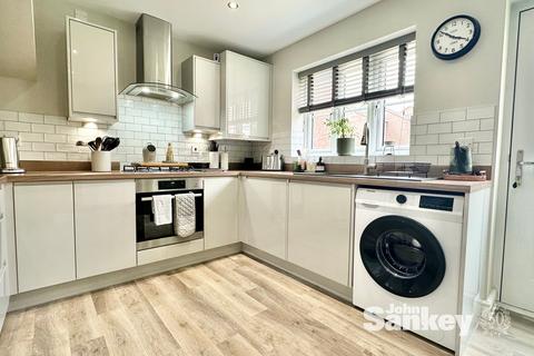 3 bedroom semi-detached house for sale, Oldbridge Way, Bilsthorpe, NG22