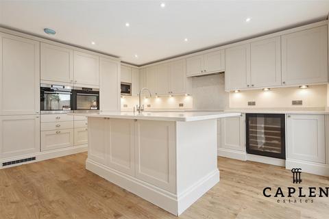 undefined, Chatsworth Mews, Stapleford Road, Stapleford Abbotts