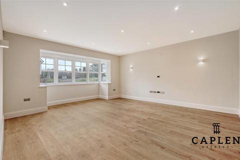 undefined, Chatsworth Mews, Stapleford Road, Stapleford Abbotts