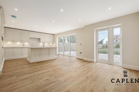 undefined, Chatsworth Mews, Stapleford Road, Stapleford Abbotts